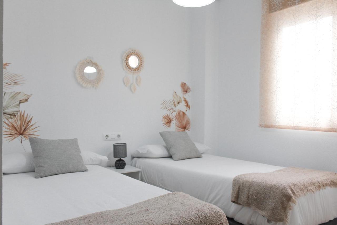 Monkeys Apartments Lumbreras Deluxe 塞维利亚 外观 照片